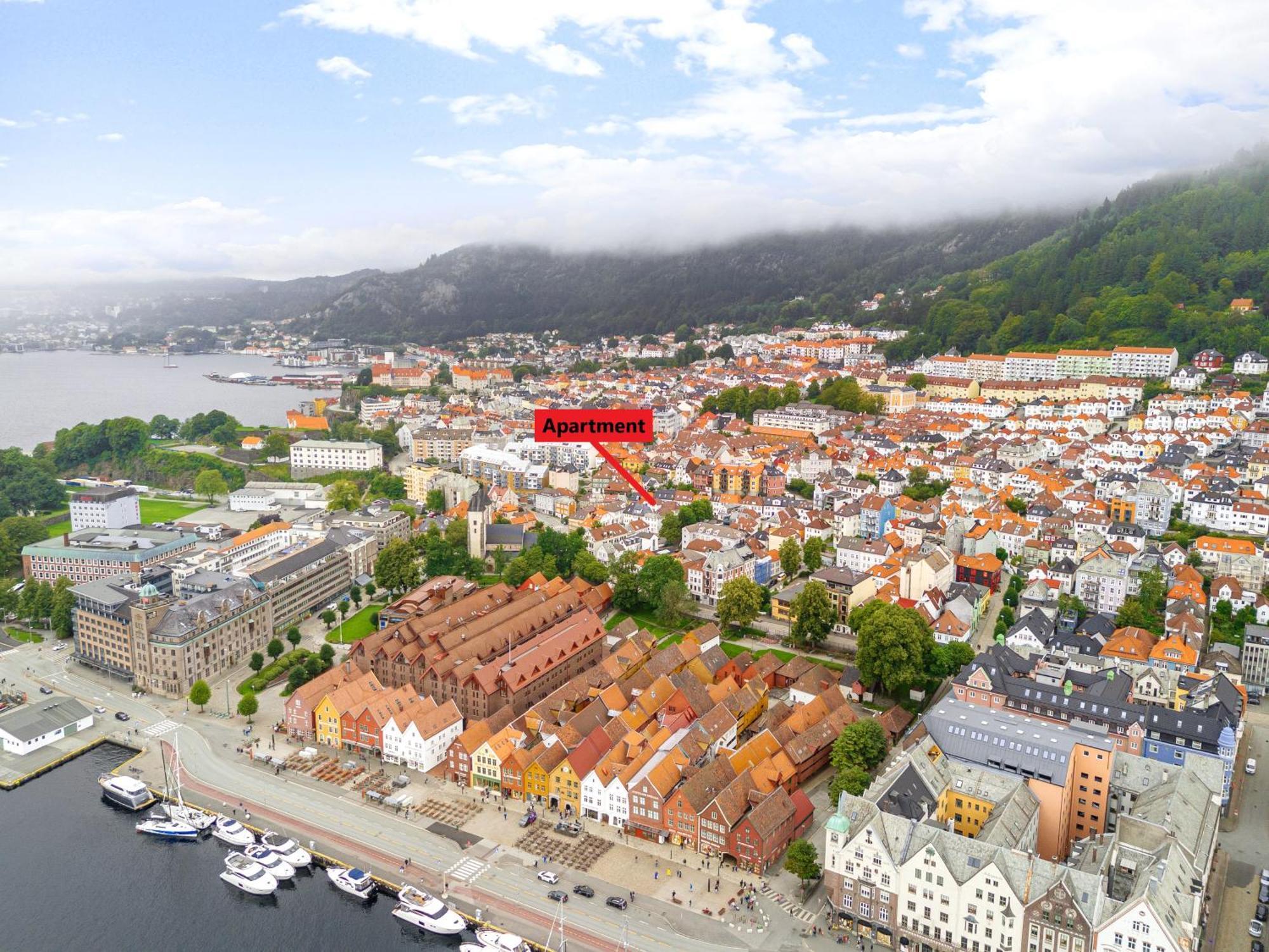 Homerentals Apartments - Behind Bryggen & Historic Cobblestone Streets - 2 Floor Renovated From February 2025 Bergen Ngoại thất bức ảnh