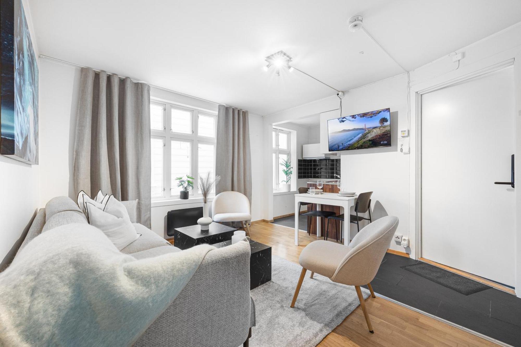 Homerentals Apartments - Behind Bryggen & Historic Cobblestone Streets - 2 Floor Renovated From February 2025 Bergen Ngoại thất bức ảnh