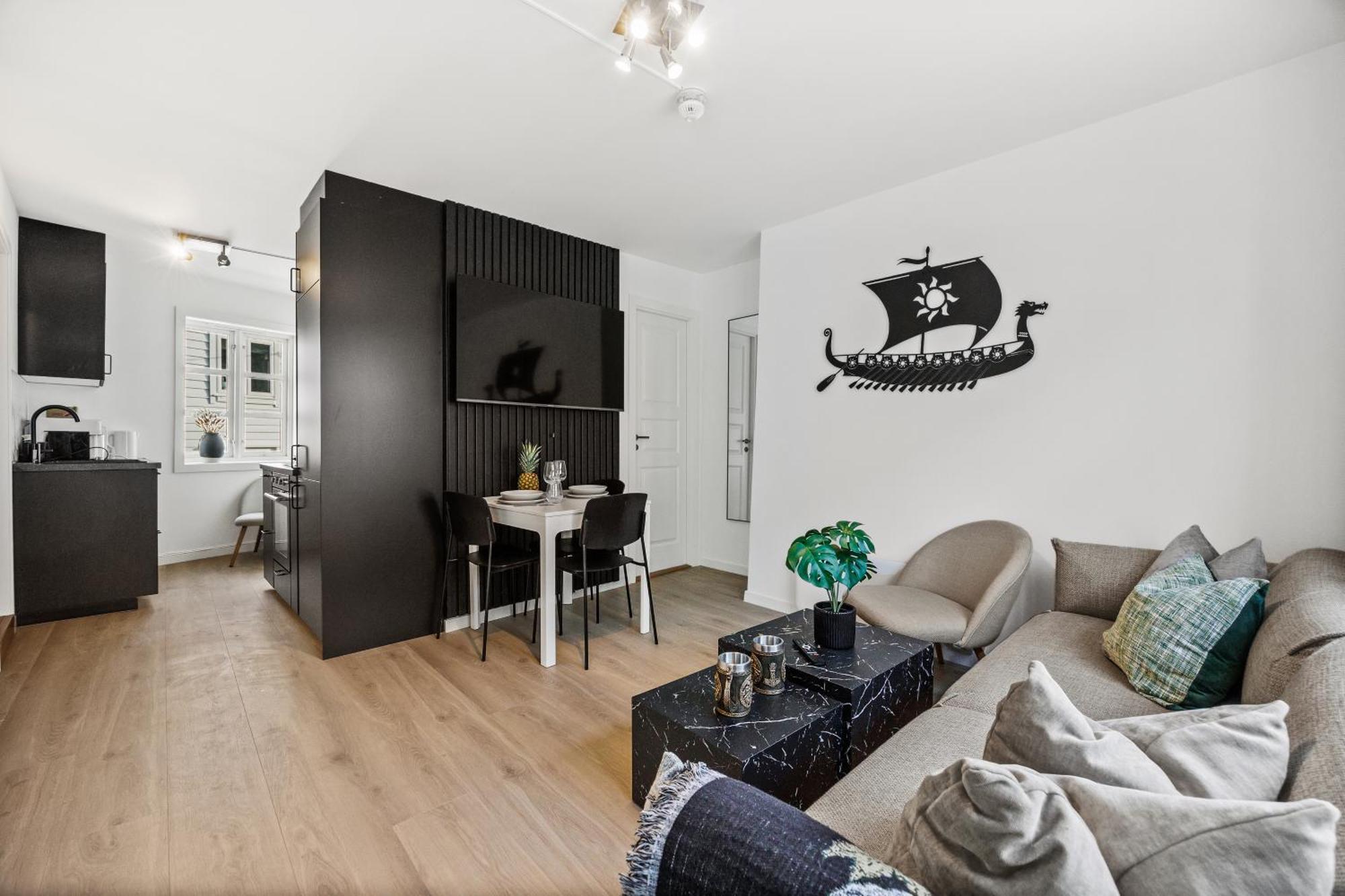 Homerentals Apartments - Behind Bryggen & Historic Cobblestone Streets - 2 Floor Renovated From February 2025 Bergen Ngoại thất bức ảnh