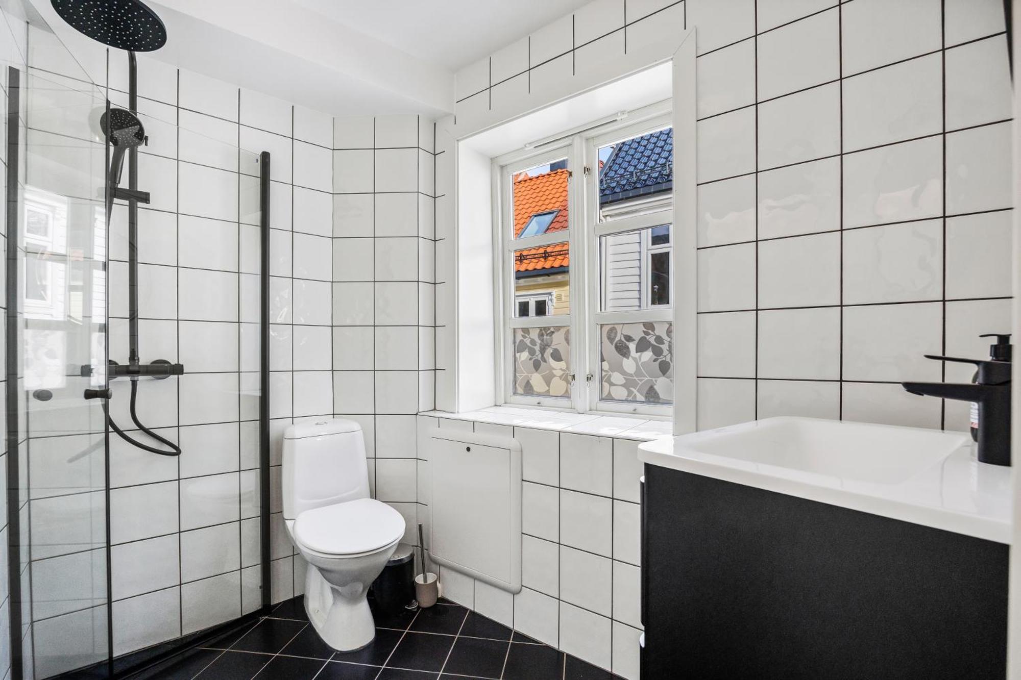 Homerentals Apartments - Behind Bryggen & Historic Cobblestone Streets - 2 Floor Renovated From February 2025 Bergen Ngoại thất bức ảnh