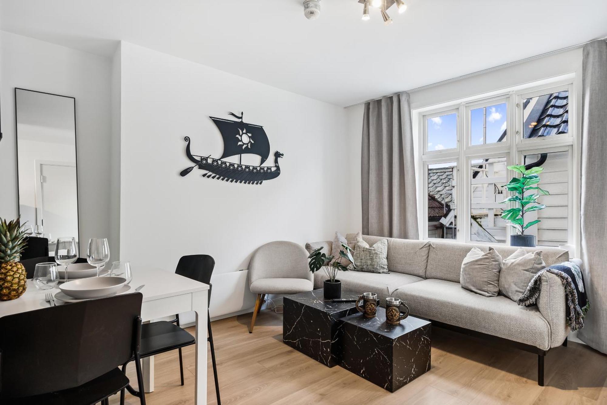 Homerentals Apartments - Behind Bryggen & Historic Cobblestone Streets - 2 Floor Renovated From February 2025 Bergen Ngoại thất bức ảnh